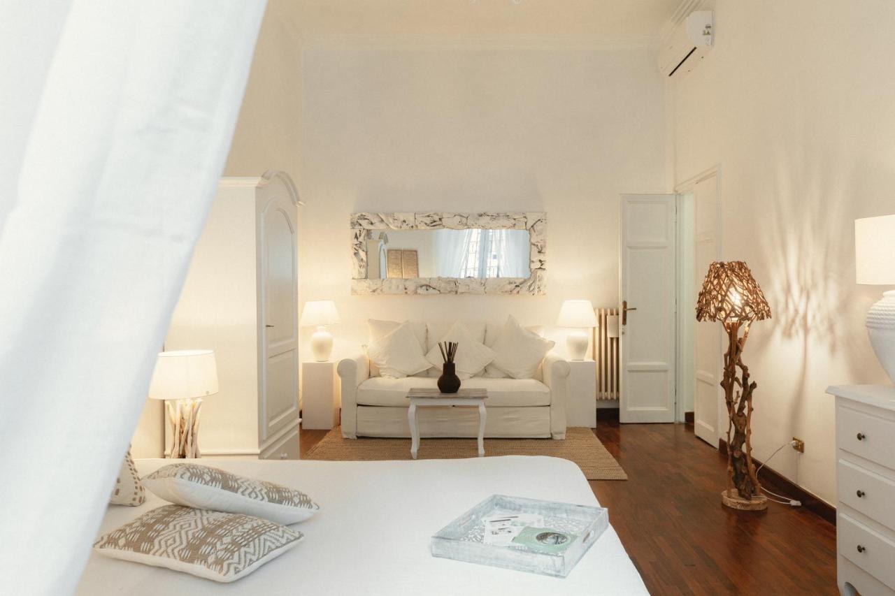 Charme Luxury Flat Campo Dei Fiori Apartment Rome Bagian luar foto