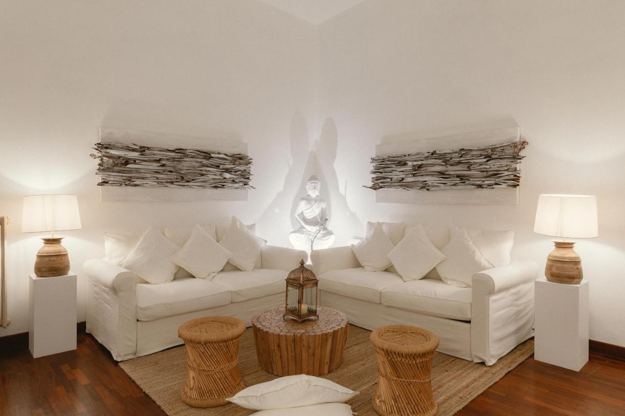 Charme Luxury Flat Campo Dei Fiori Apartment Rome Bagian luar foto