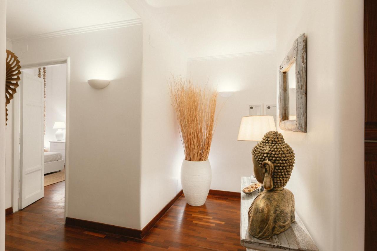 Charme Luxury Flat Campo Dei Fiori Apartment Rome Bagian luar foto