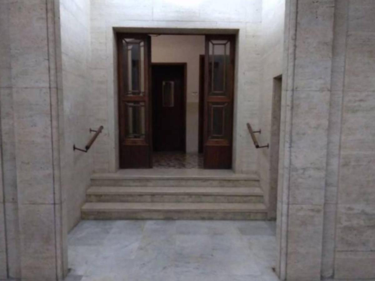 Charme Luxury Flat Campo Dei Fiori Apartment Rome Bagian luar foto